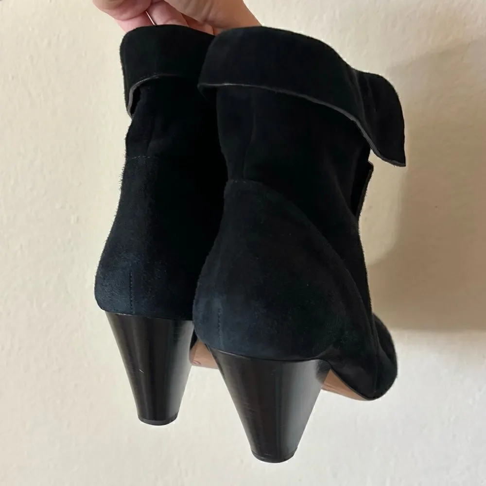 Veronica Beard Laurel Suede Black Ankle Booties  Made in Italy Size 9